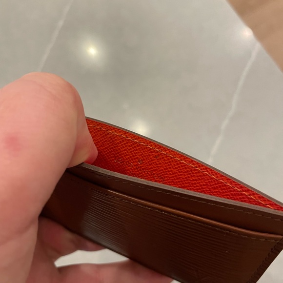 Louis Vuitton epi brown card case with orange interior - Picture 4 of 5